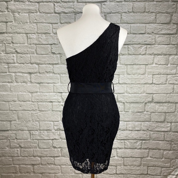 Forever 21 Belted Lace One Shoulder Cocktail Dress - Picture 5 of 6